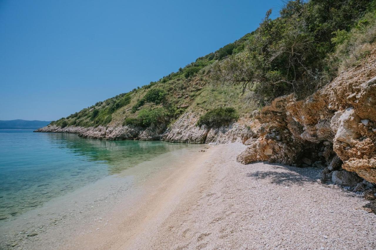 Hidden Gem by Nono Ban Villa Bol Buitenkant foto